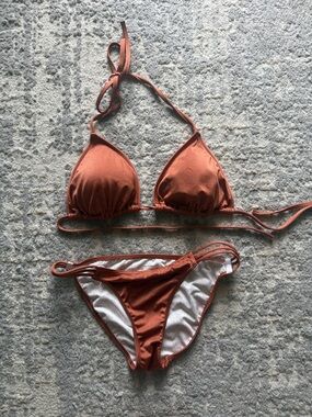 Victoria’s Secret Bikini Set
